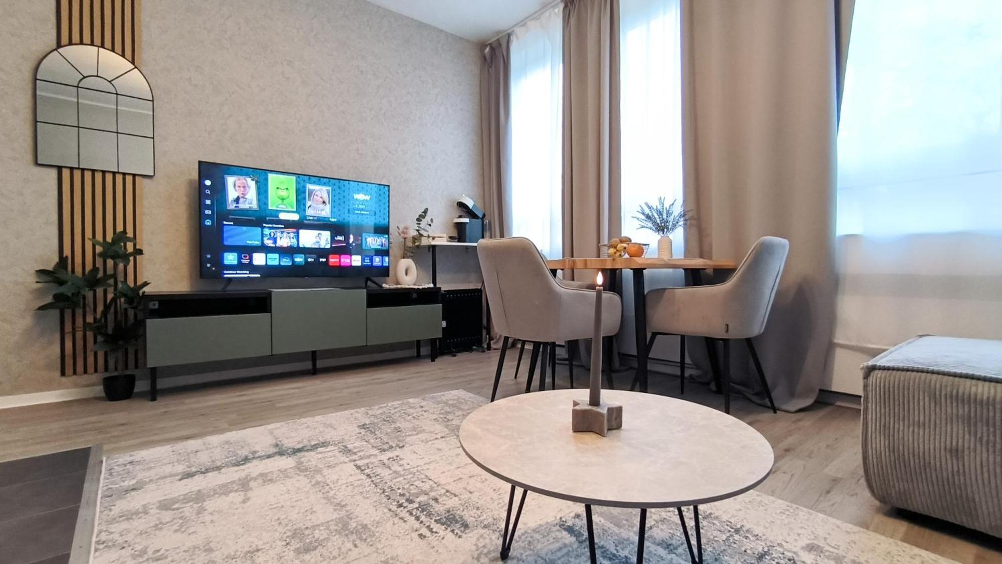 Queens Peak Apartments ケルン エクステリア 写真