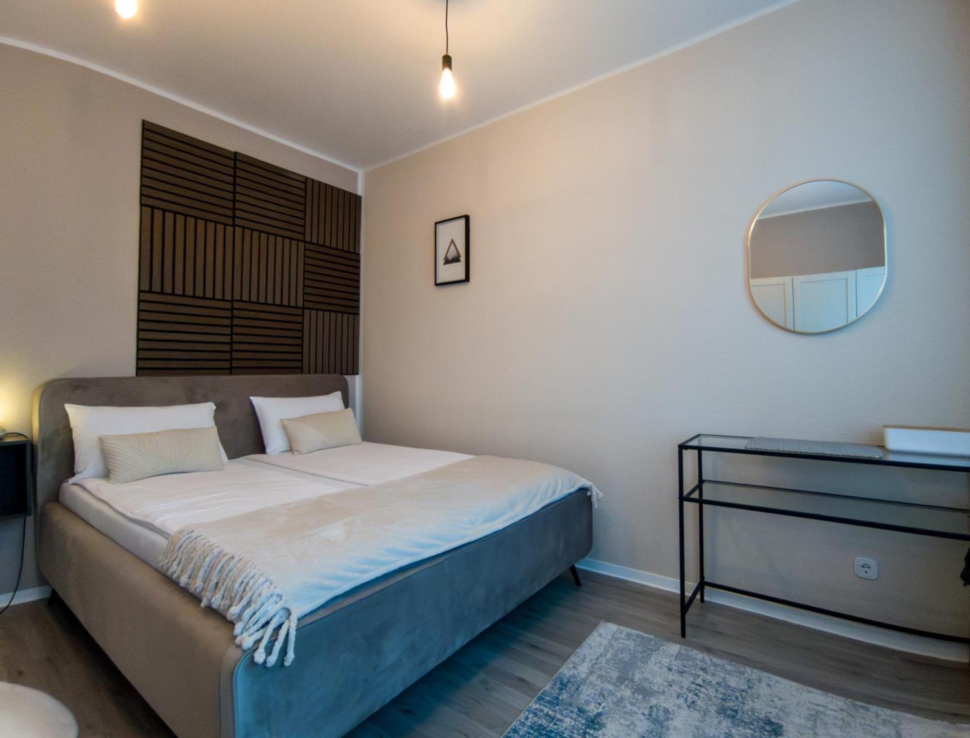 Queens Peak Apartments ケルン エクステリア 写真